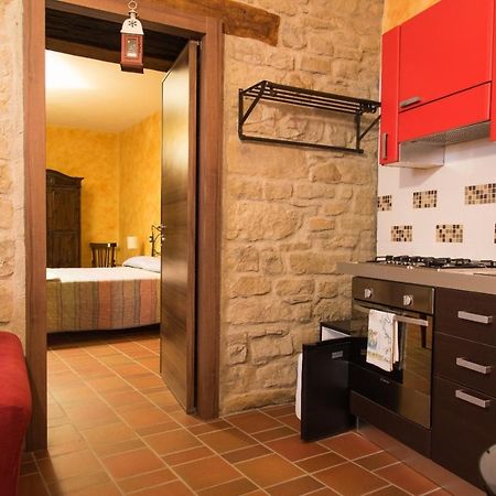 B&B La Casa Di Giulietta Castelmezzano Kültér fotó