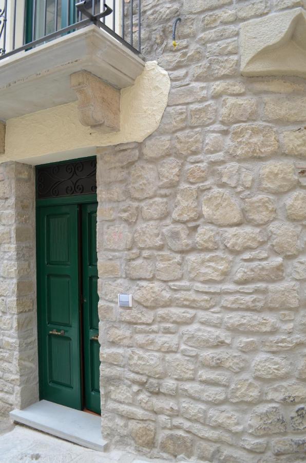 B&B La Casa Di Giulietta Castelmezzano Kültér fotó