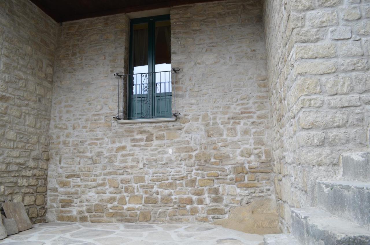 B&B La Casa Di Giulietta Castelmezzano Kültér fotó