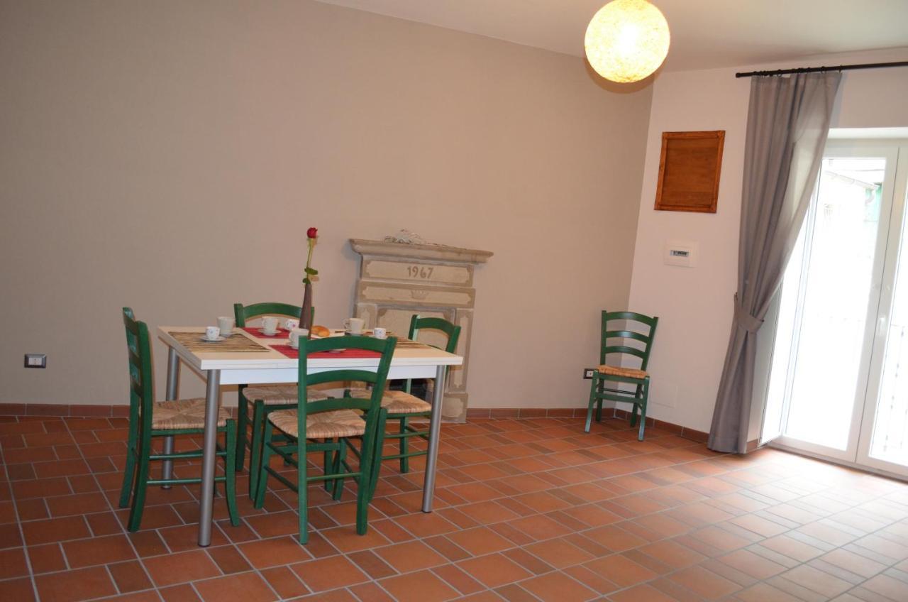 B&B La Casa Di Giulietta Castelmezzano Kültér fotó