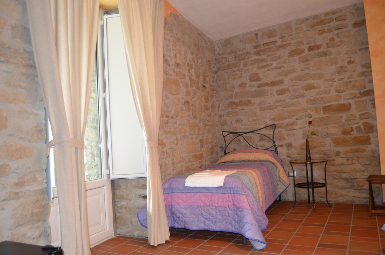 B&B La Casa Di Giulietta Castelmezzano Kültér fotó